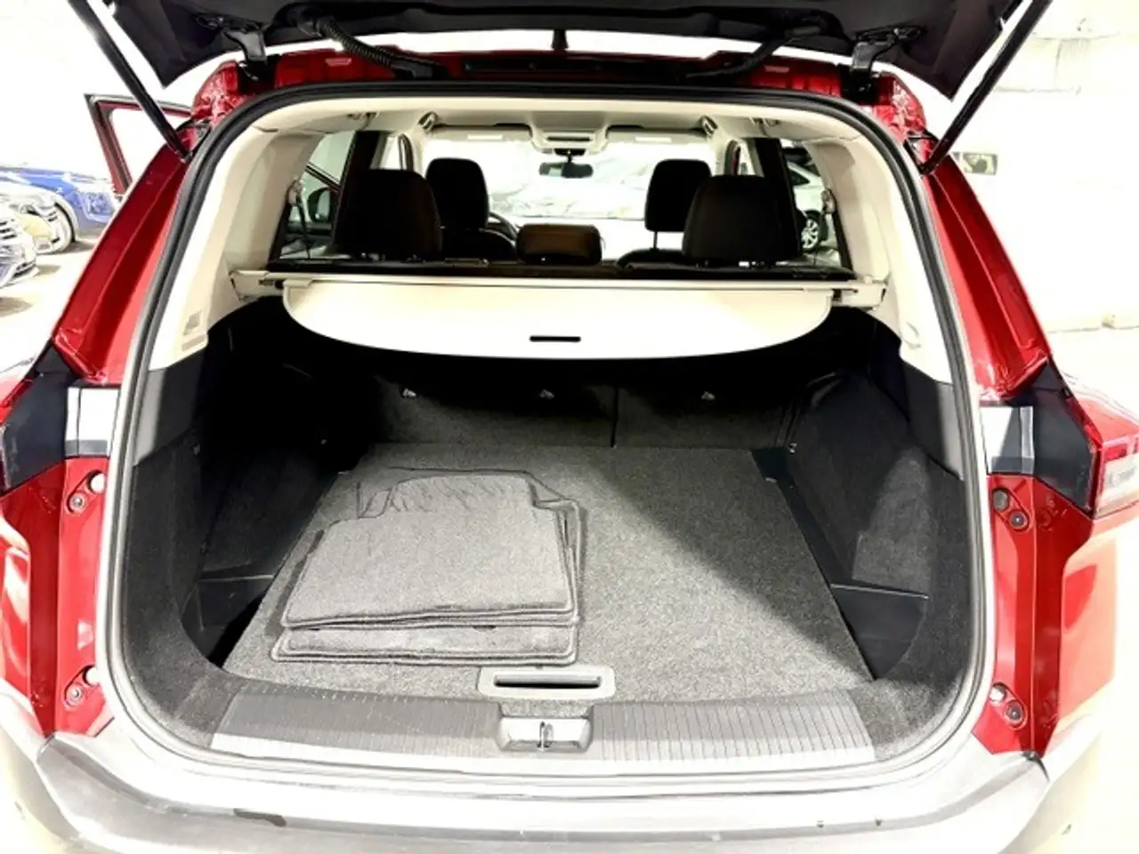 Nissan Rogue fotografie Nissan Rogue