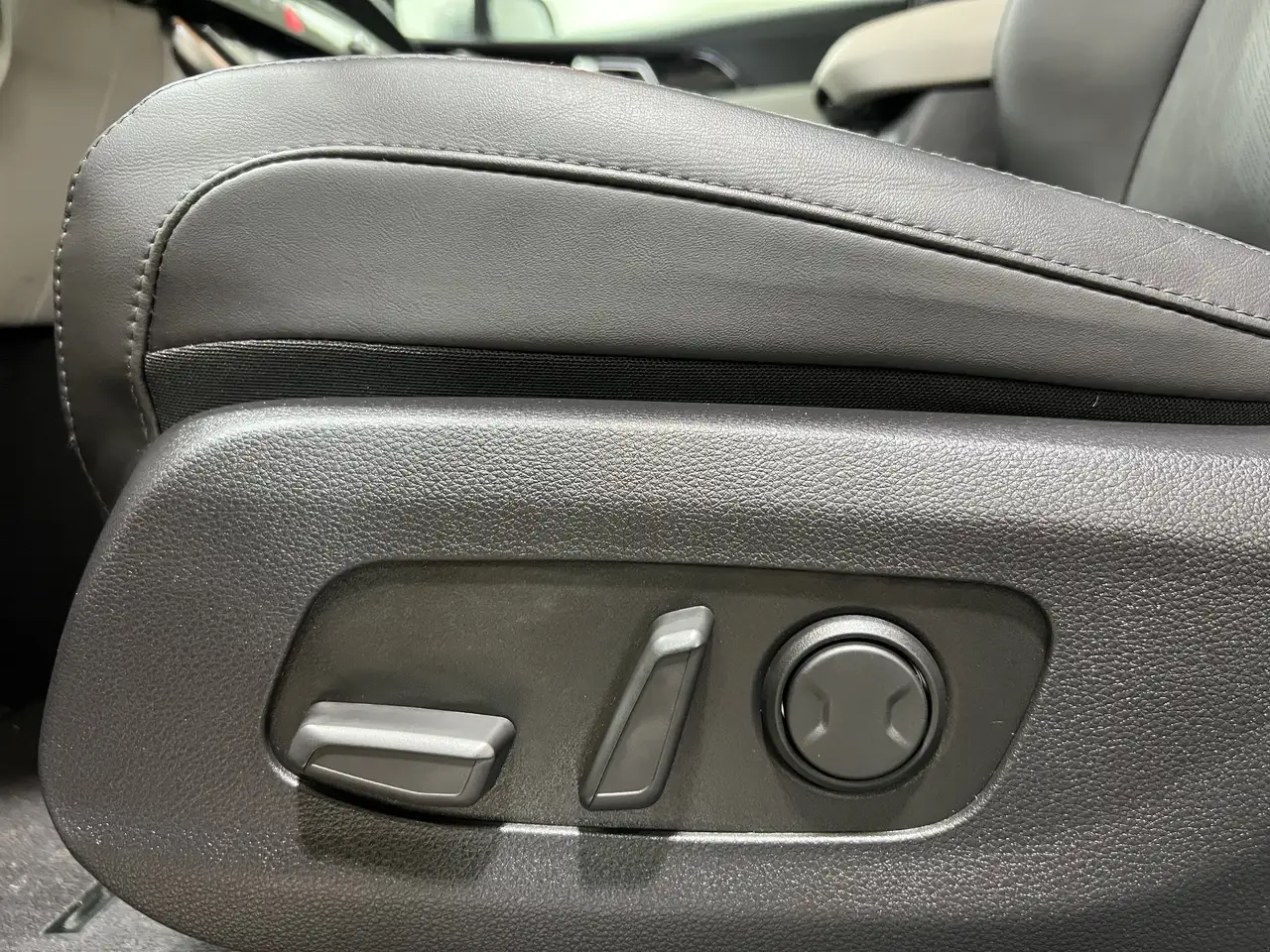 Kia Carnival photo Kia Carnival