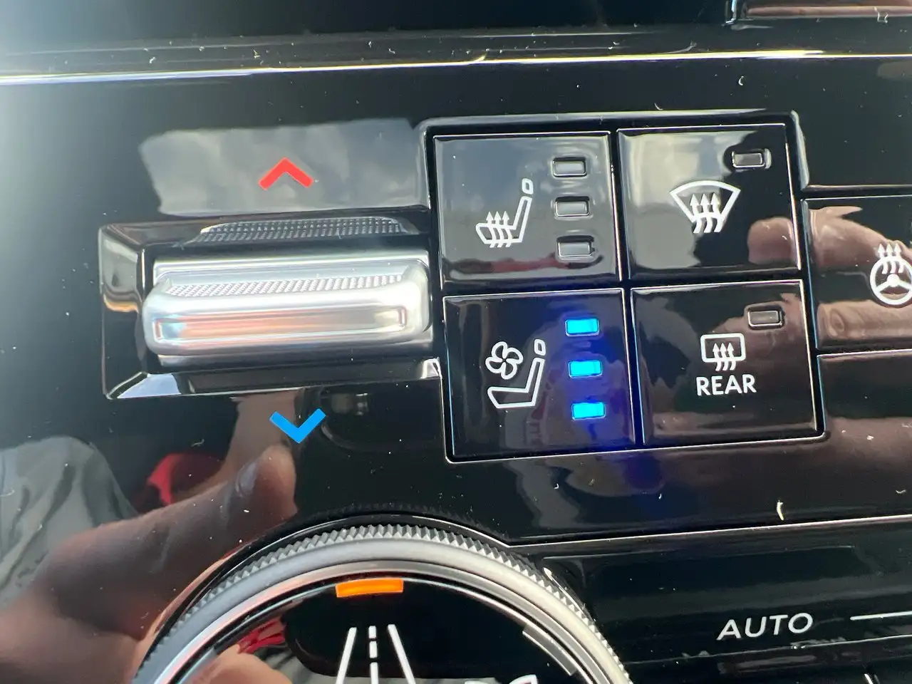 Nissan Armada снимка Nissan Armada