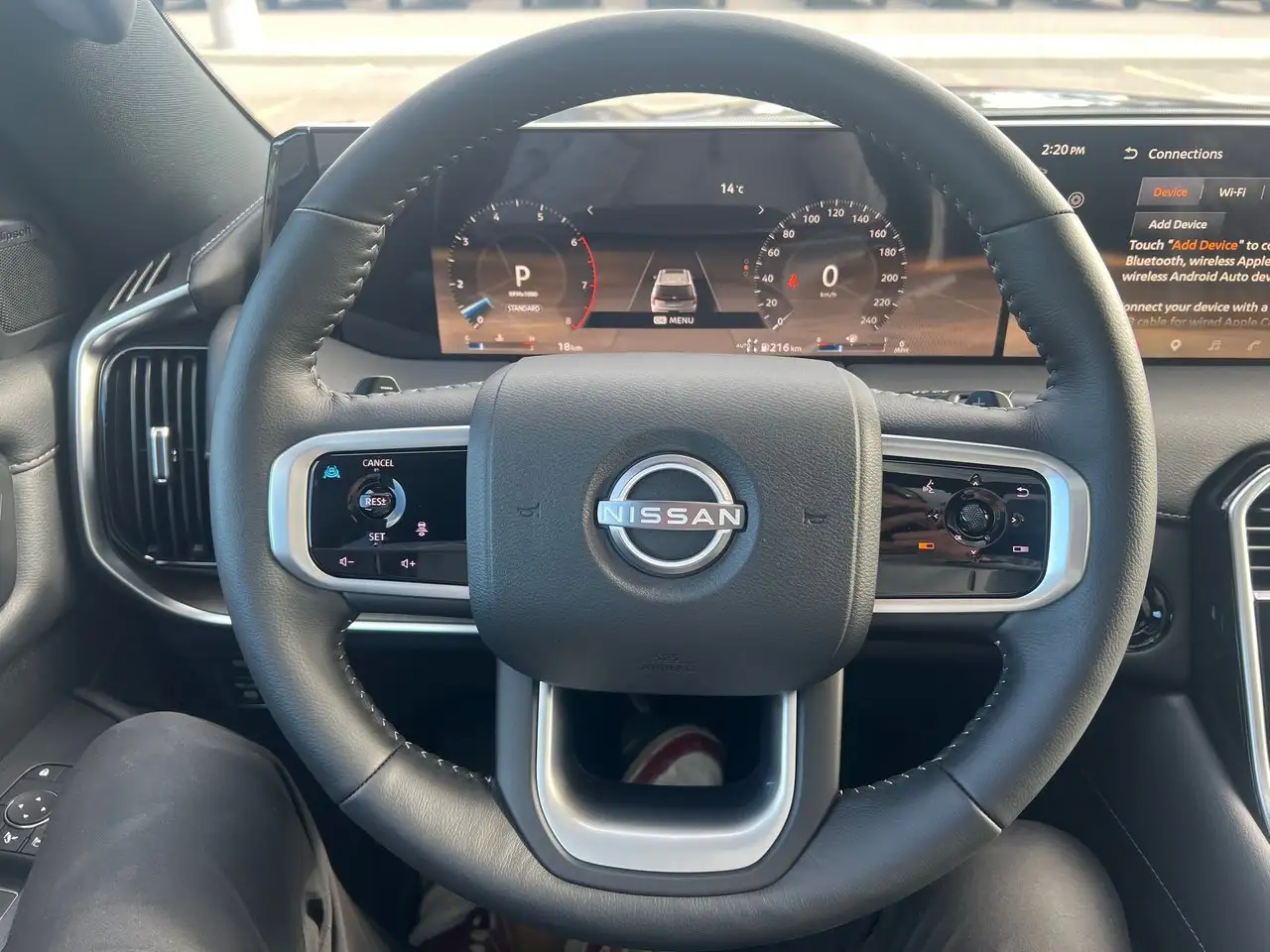 Nissan Armada снимка Nissan Armada