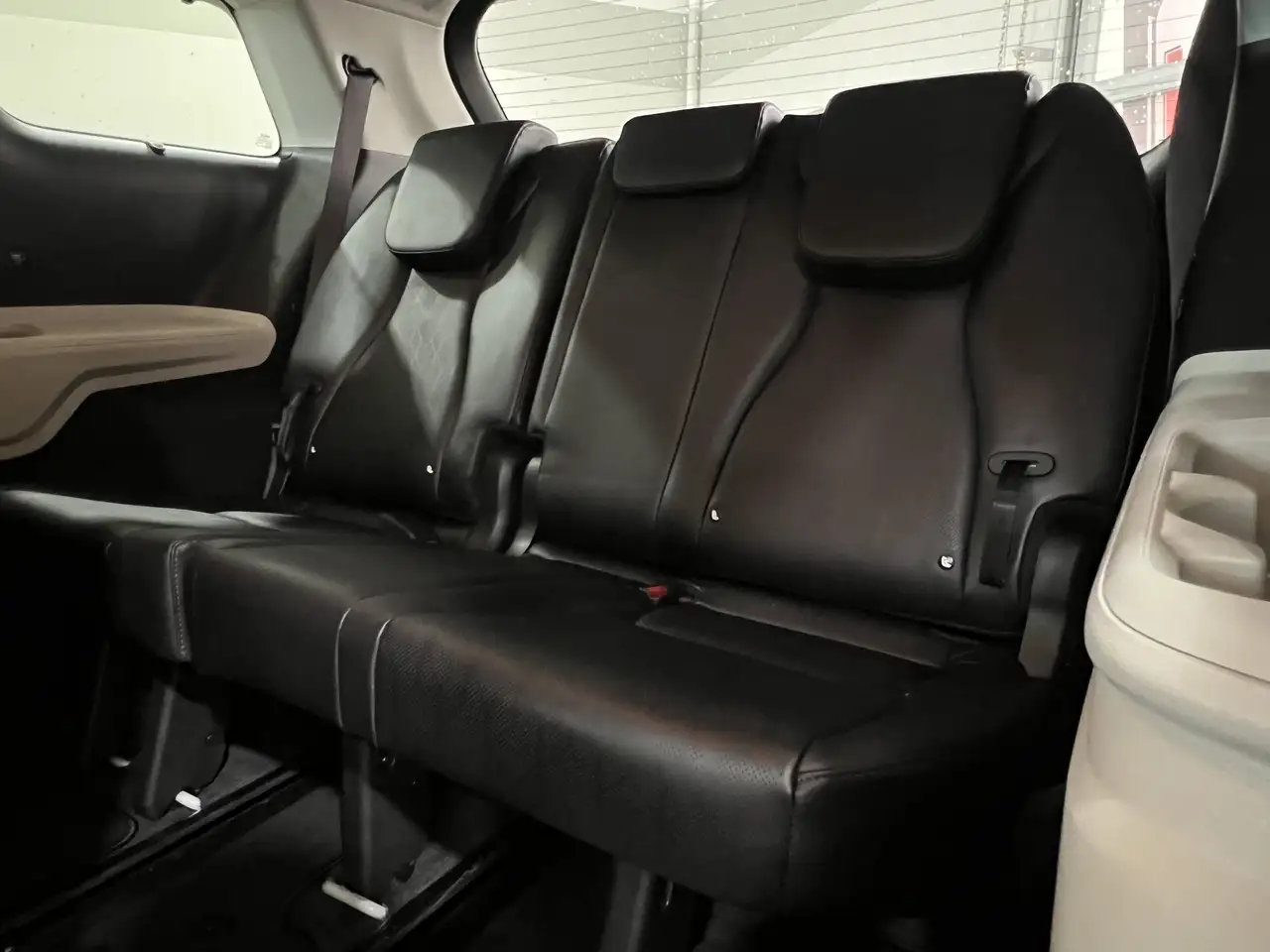 Kia Carnival photo Kia Carnival