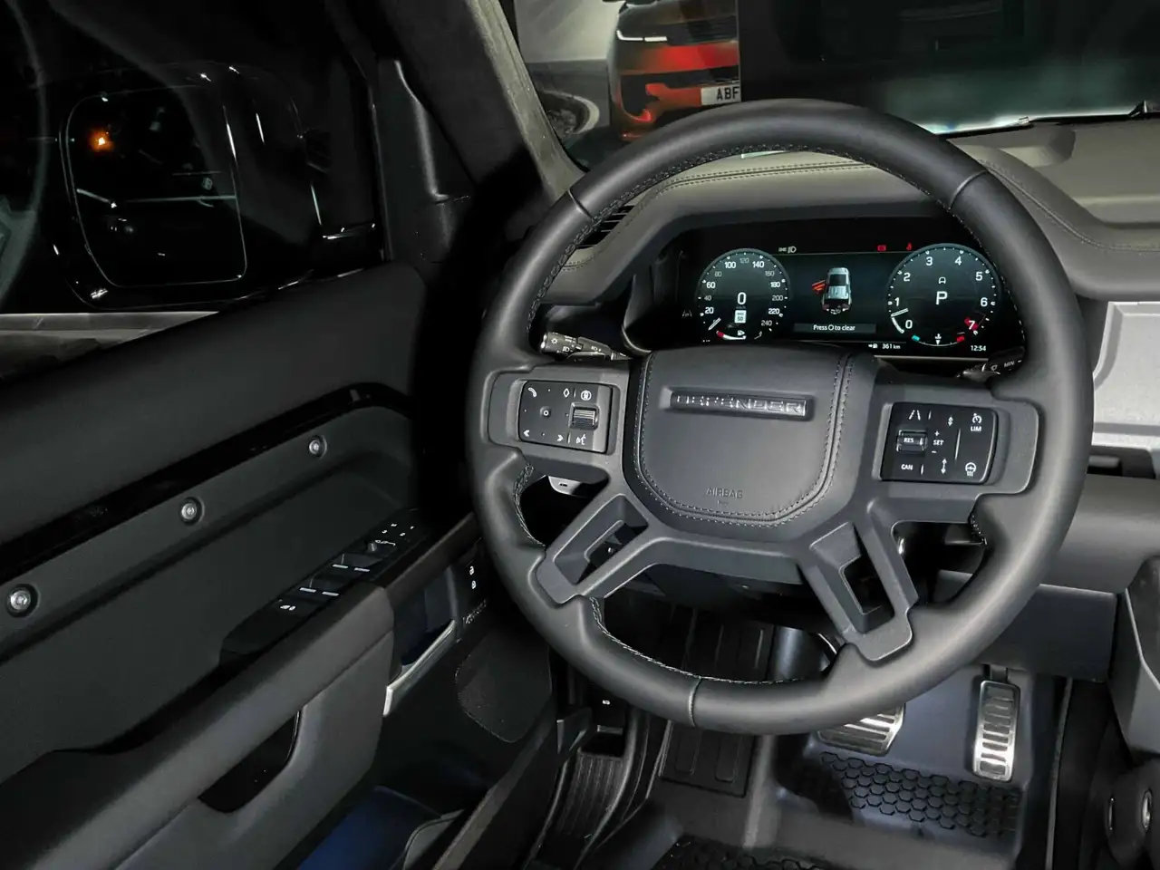 Land Rover Defender снимка Land Rover Defender