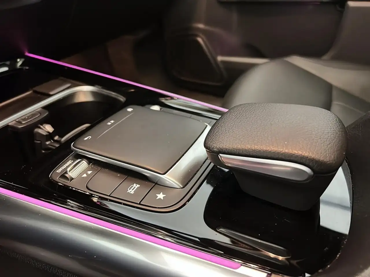 Mercedes-Benz GLA fotografie Mercedes-Benz GLA