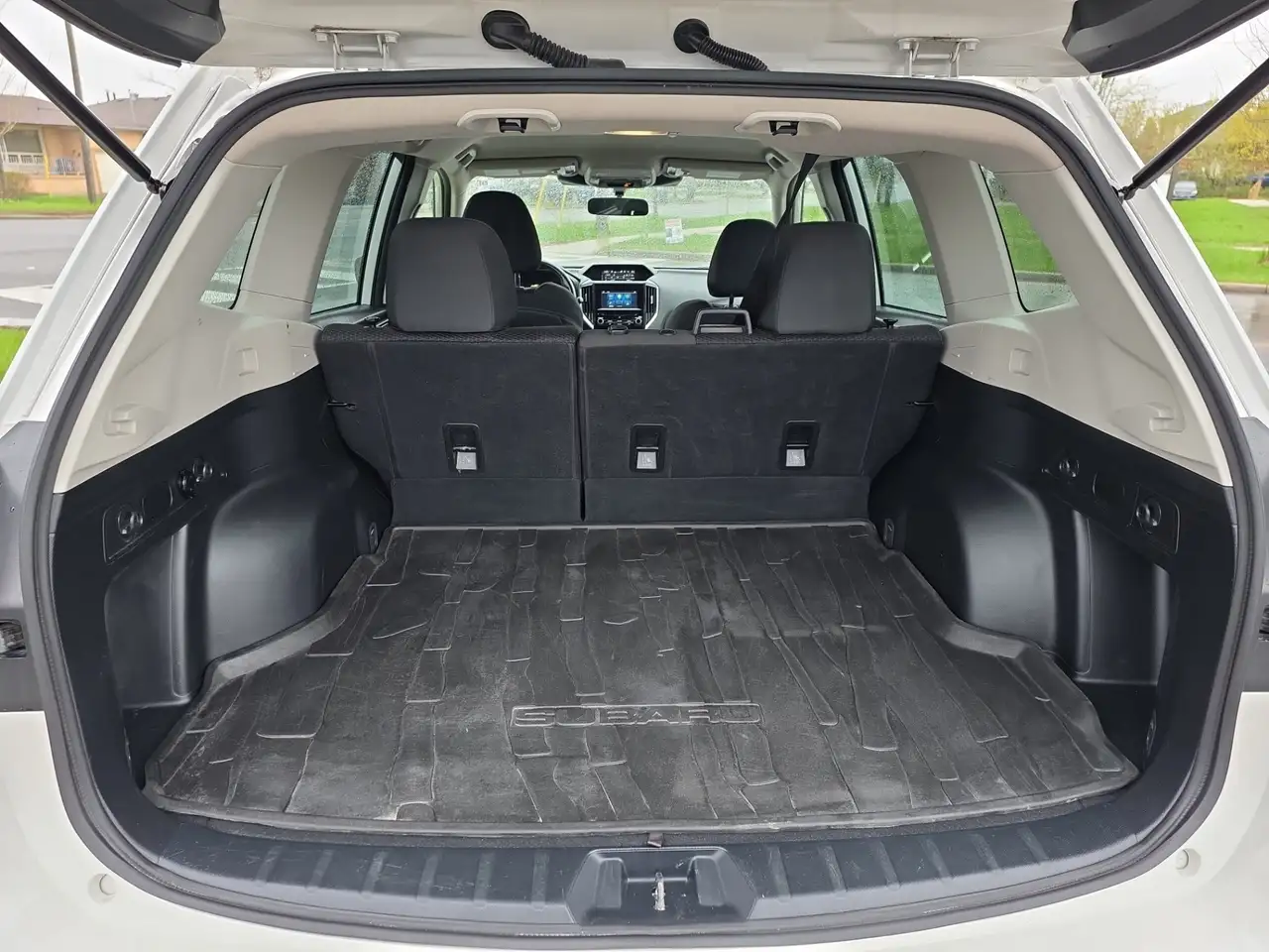 Subaru Forester снимка Subaru Forester