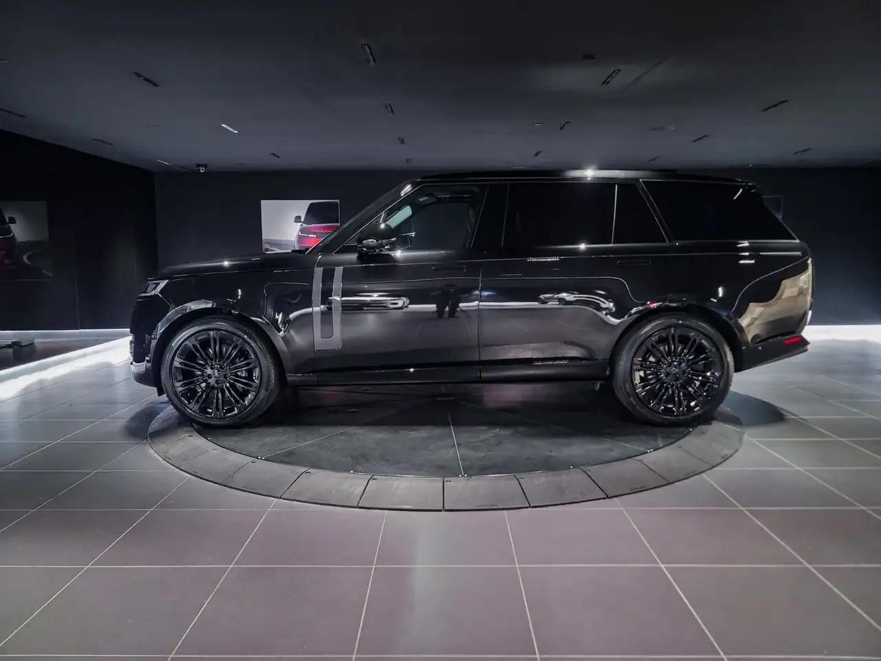 Land Rover Range Rover photo Land Rover Range Rover