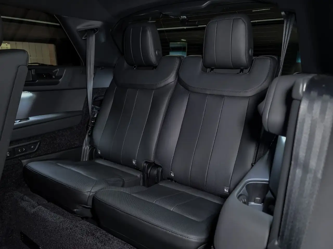 Land Rover Range Rover photo Land Rover Range Rover