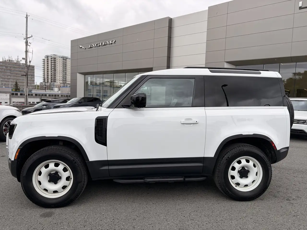 Land Rover Defender снимка Land Rover Defender
