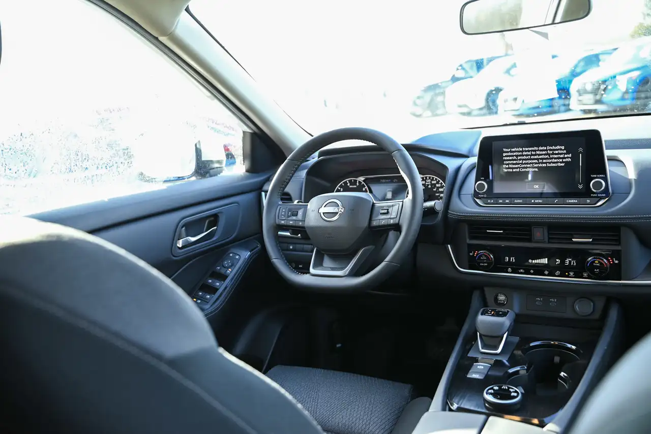 Nissan Rogue fotografie Nissan Rogue