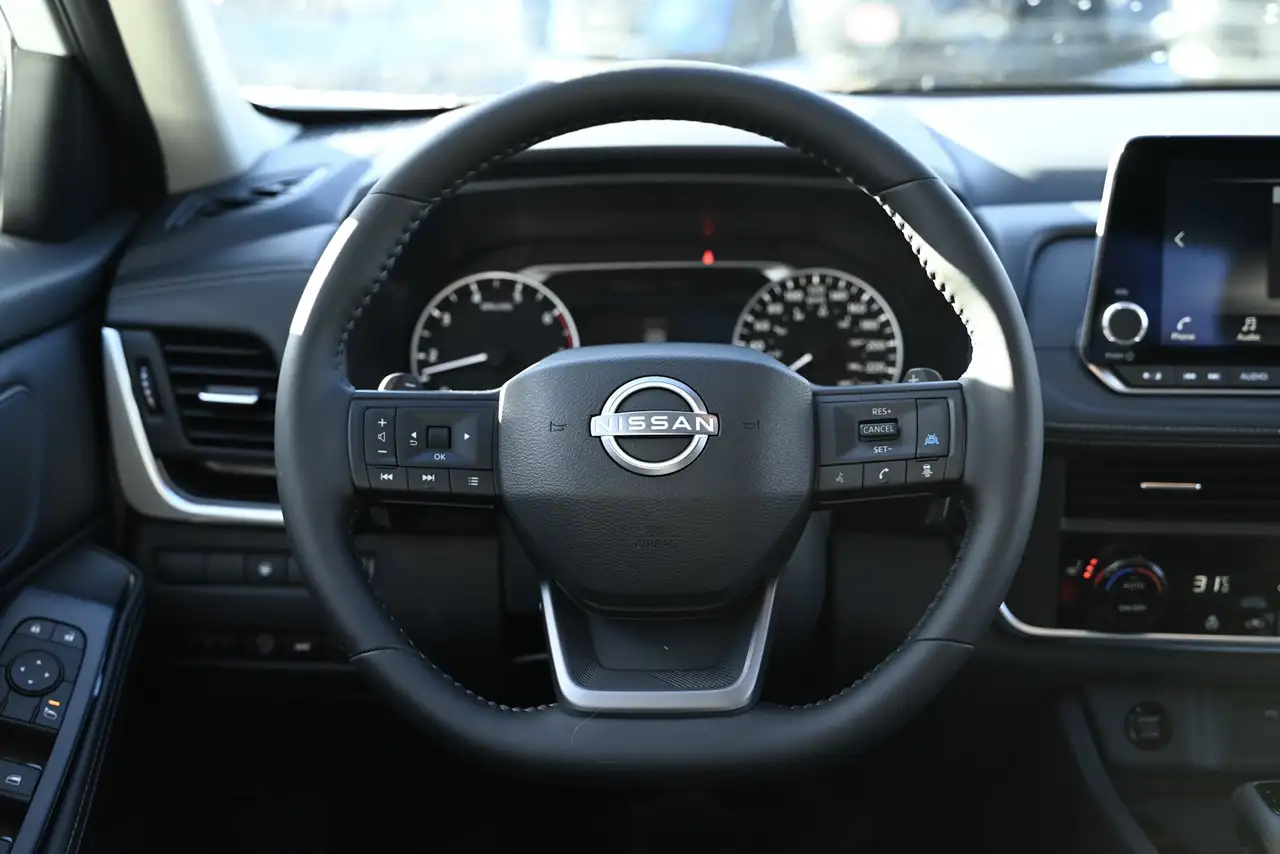 Nissan Rogue fotografie Nissan Rogue