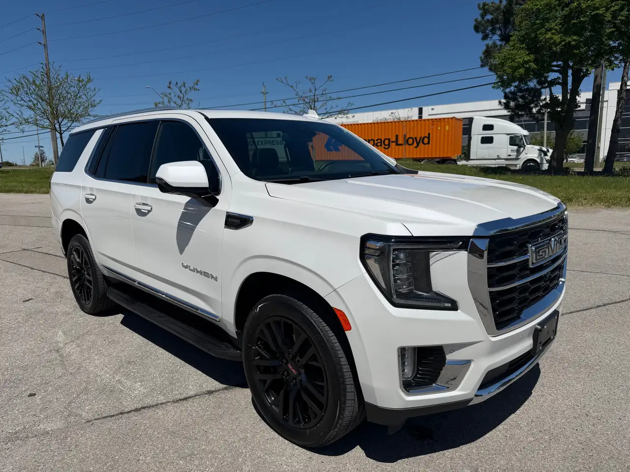 GMC Yukon снимка GMC Yukon