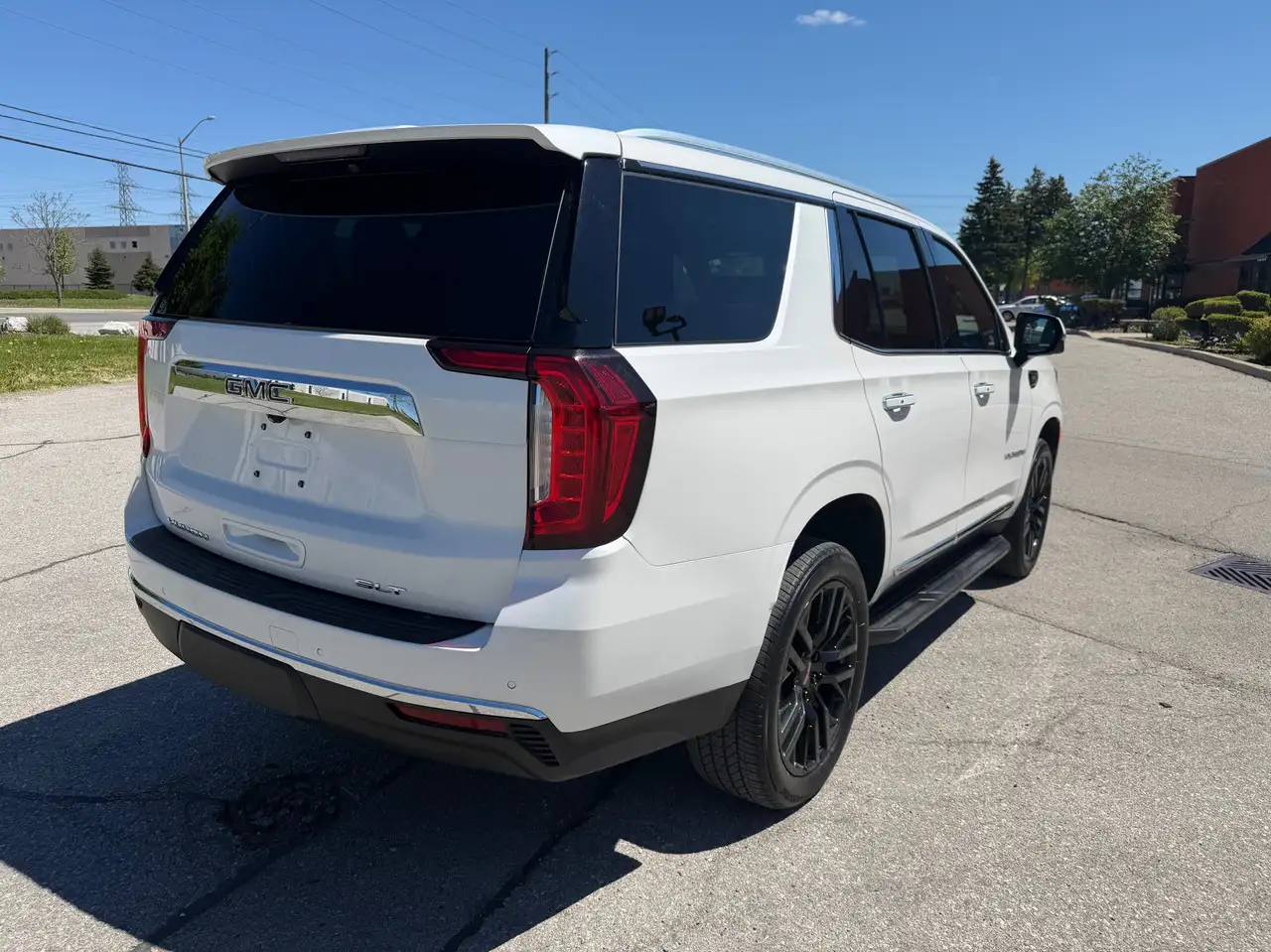 GMC Yukon снимка GMC Yukon