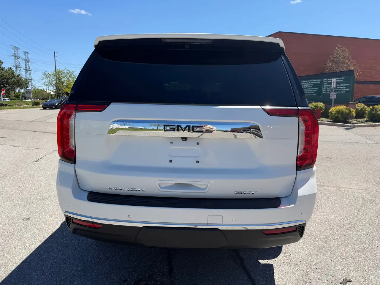 GMC Yukon снимка GMC Yukon