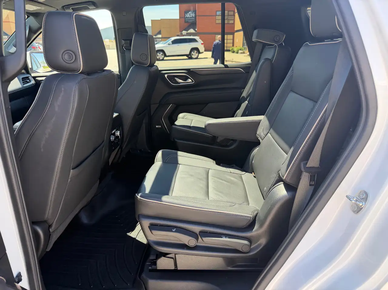 GMC Yukon снимка GMC Yukon