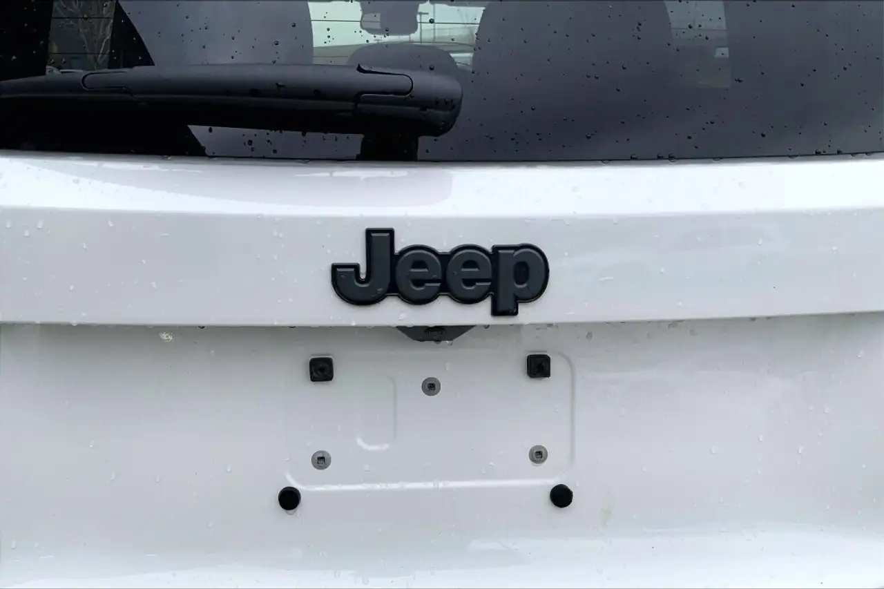 Jeep Renegade снимка Jeep Renegade