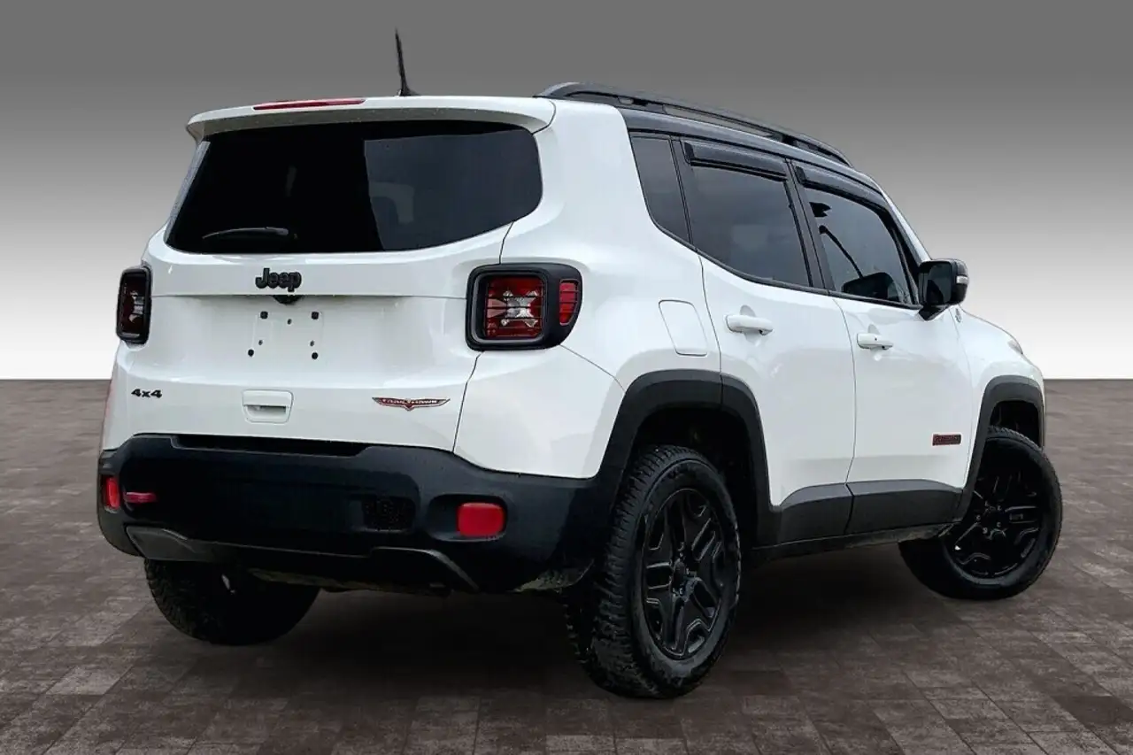 Jeep Renegade снимка Jeep Renegade
