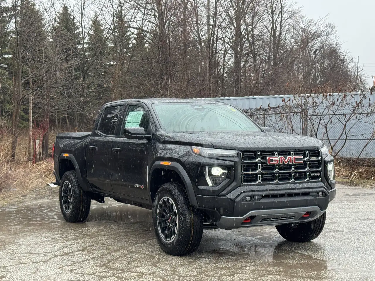 GMC Canyon снимка GMC Canyon