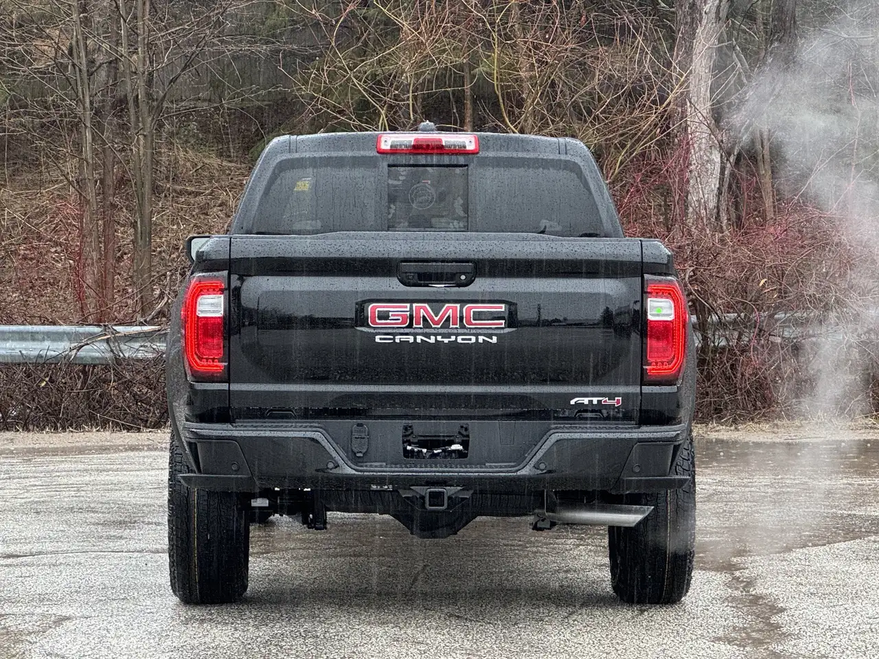GMC Canyon снимка GMC Canyon