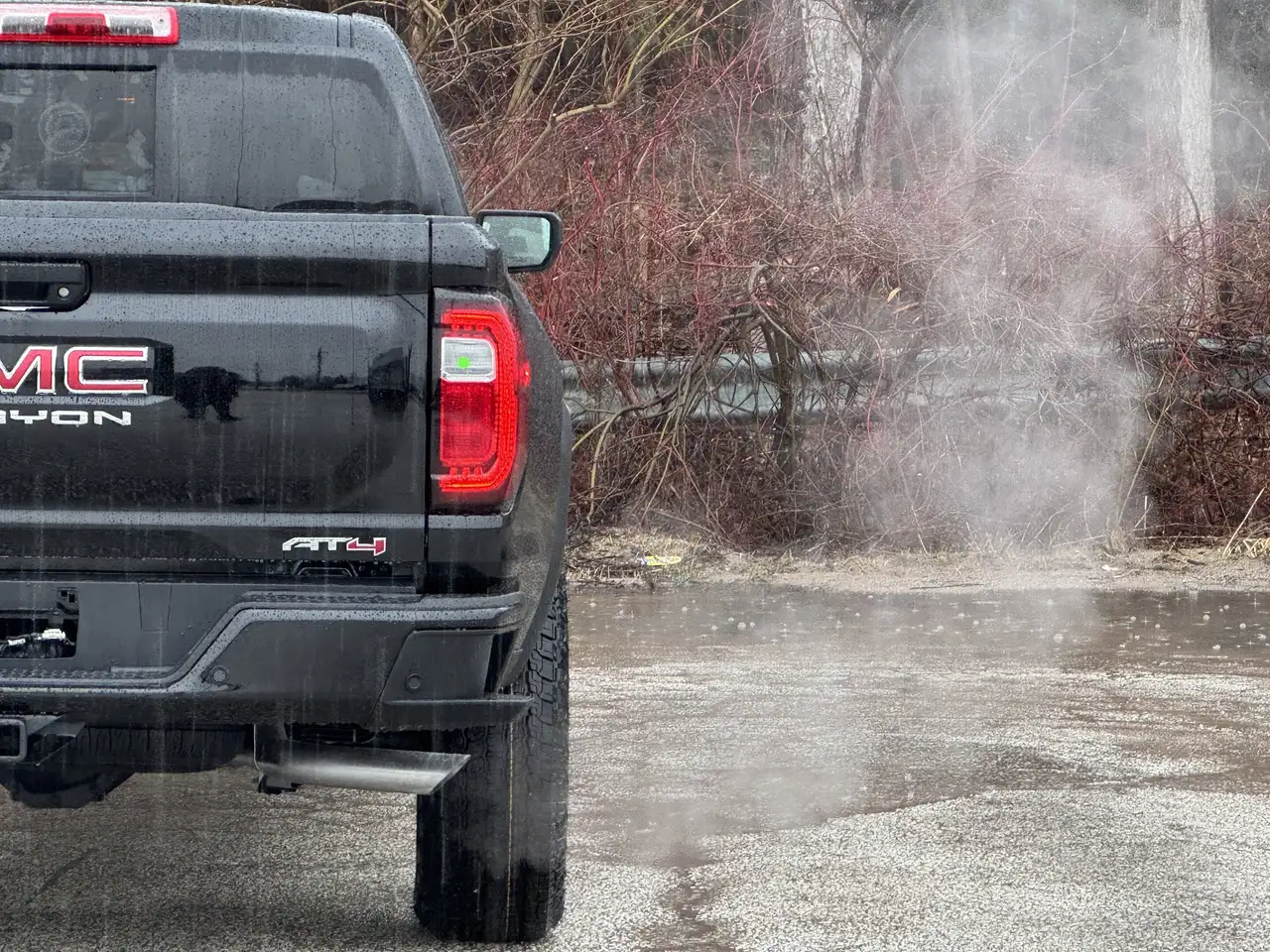 GMC Canyon снимка GMC Canyon