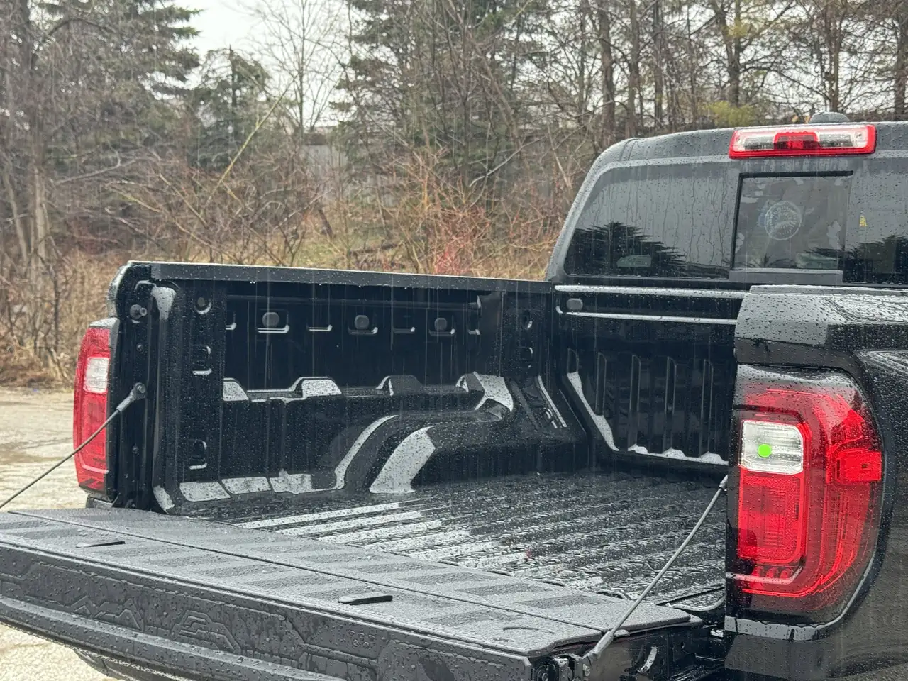GMC Canyon снимка GMC Canyon