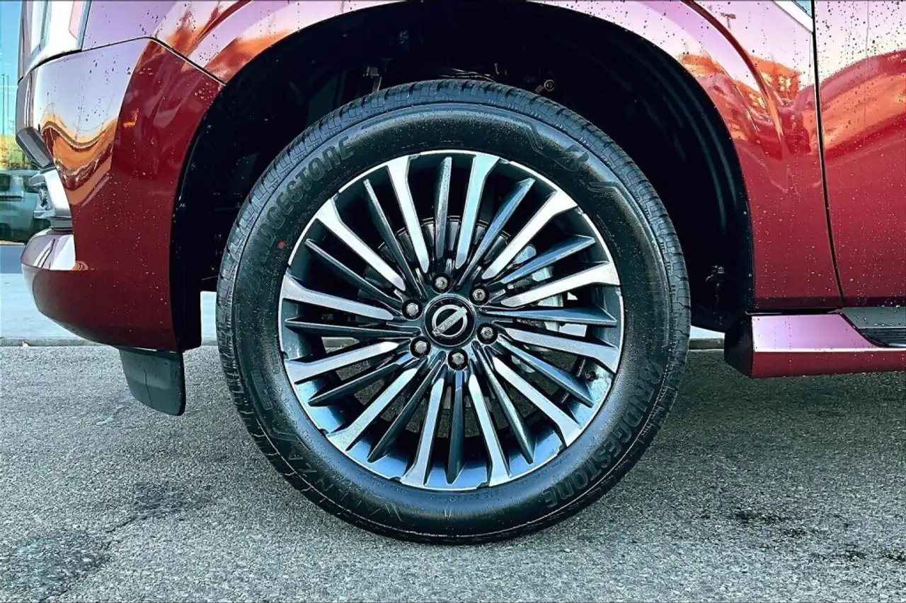 Nissan Armada снимка Nissan Armada