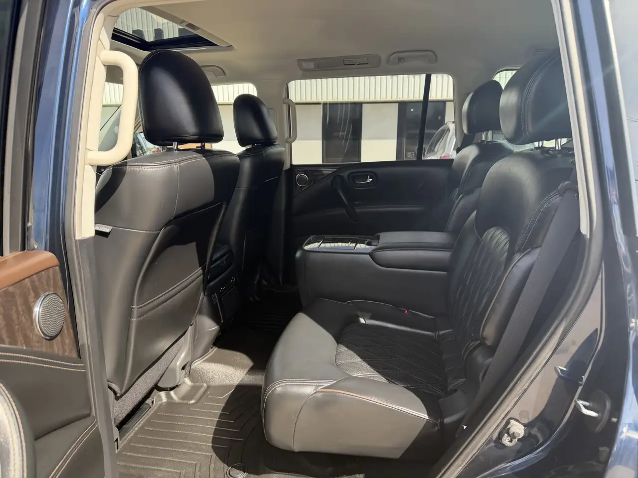 Nissan Armada photo Nissan Armada