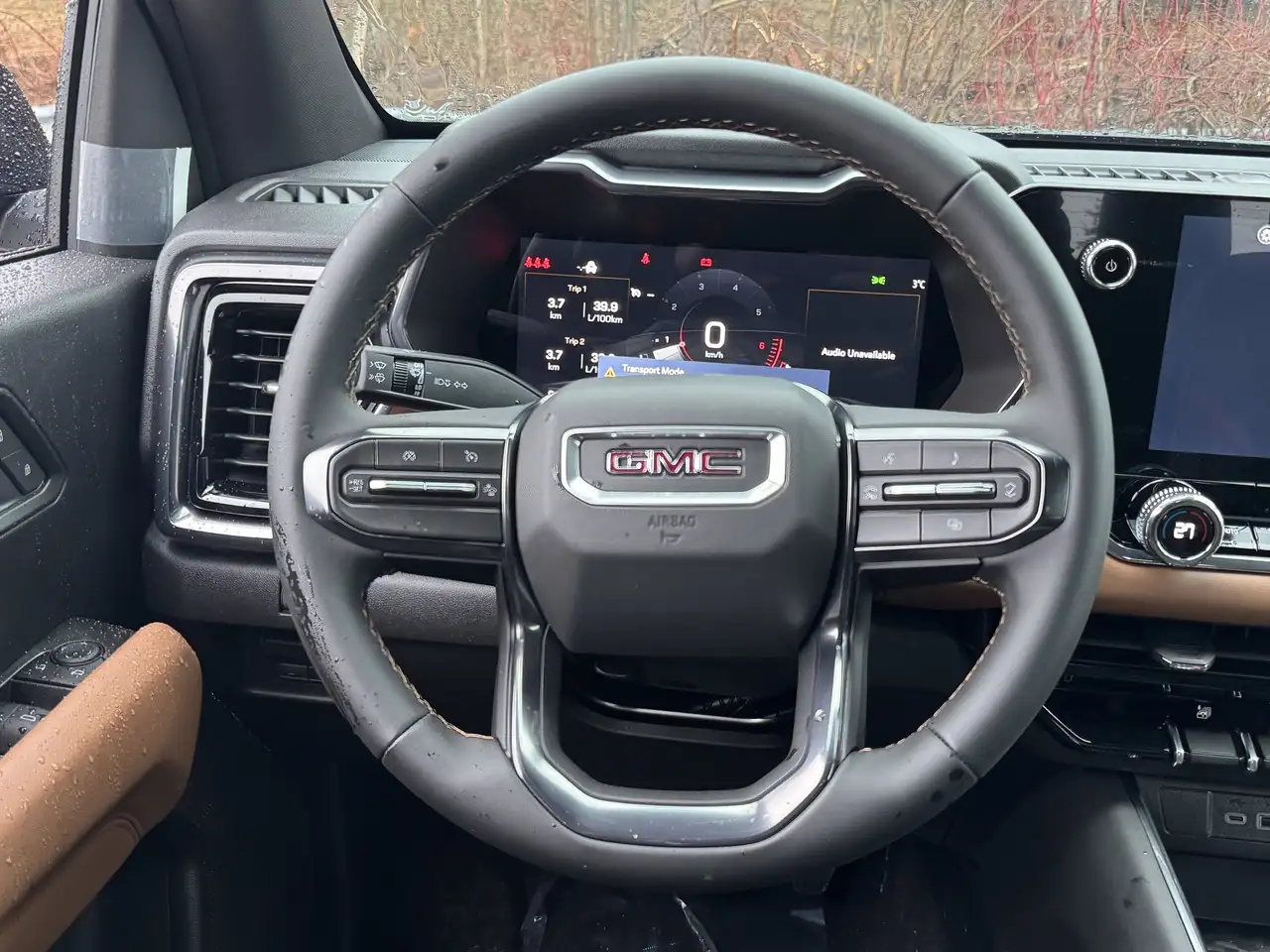 GMC Canyon снимка GMC Canyon