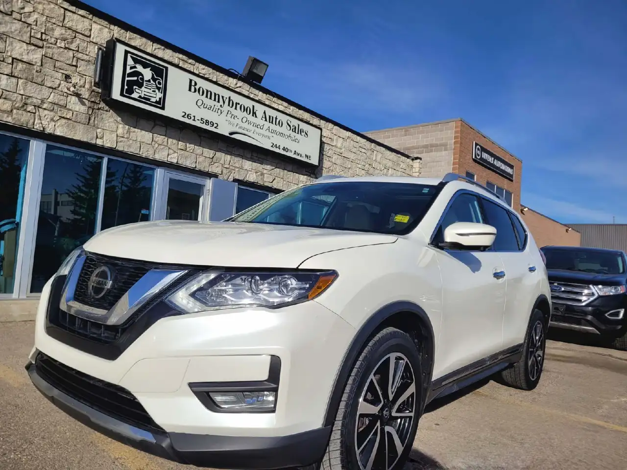 Nissan Rogue снимка Nissan Rogue