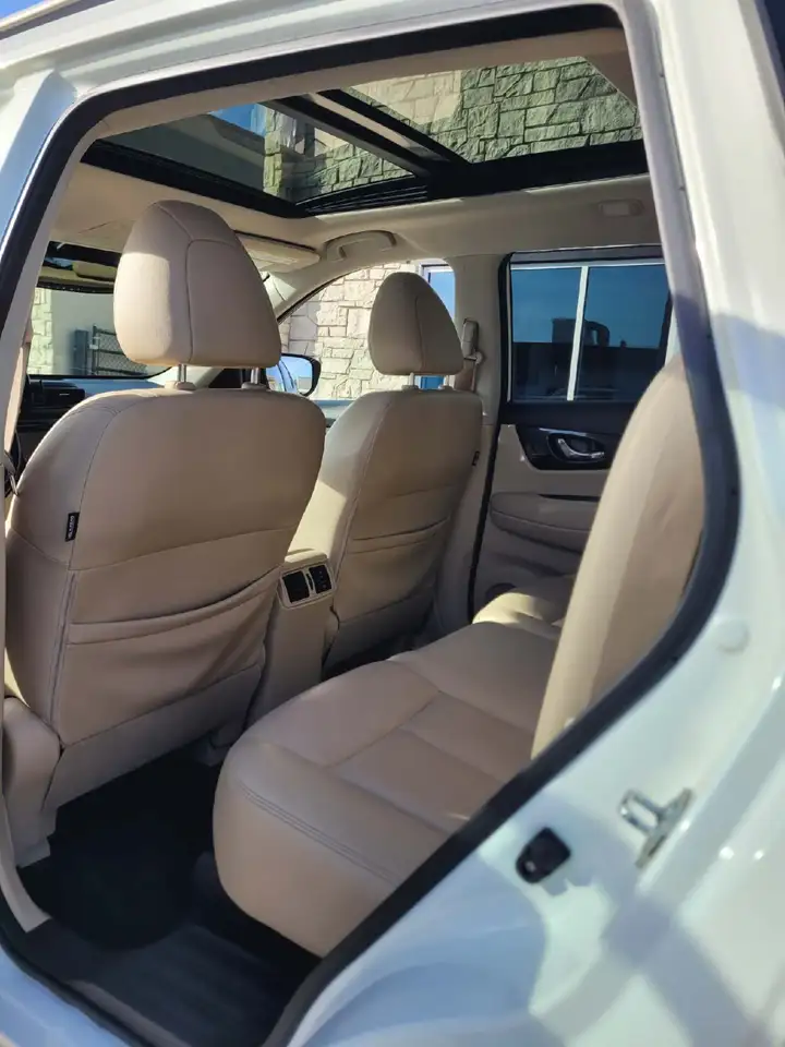 Nissan Rogue снимка Nissan Rogue