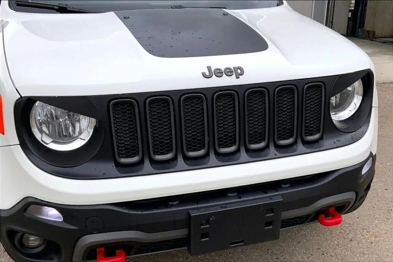 Jeep Renegade снимка Jeep Renegade
