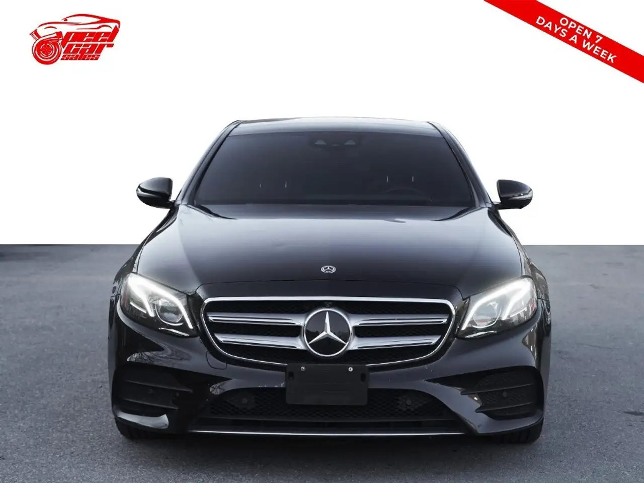 Mercedes-Benz E-Class photo Mercedes-Benz E-Class