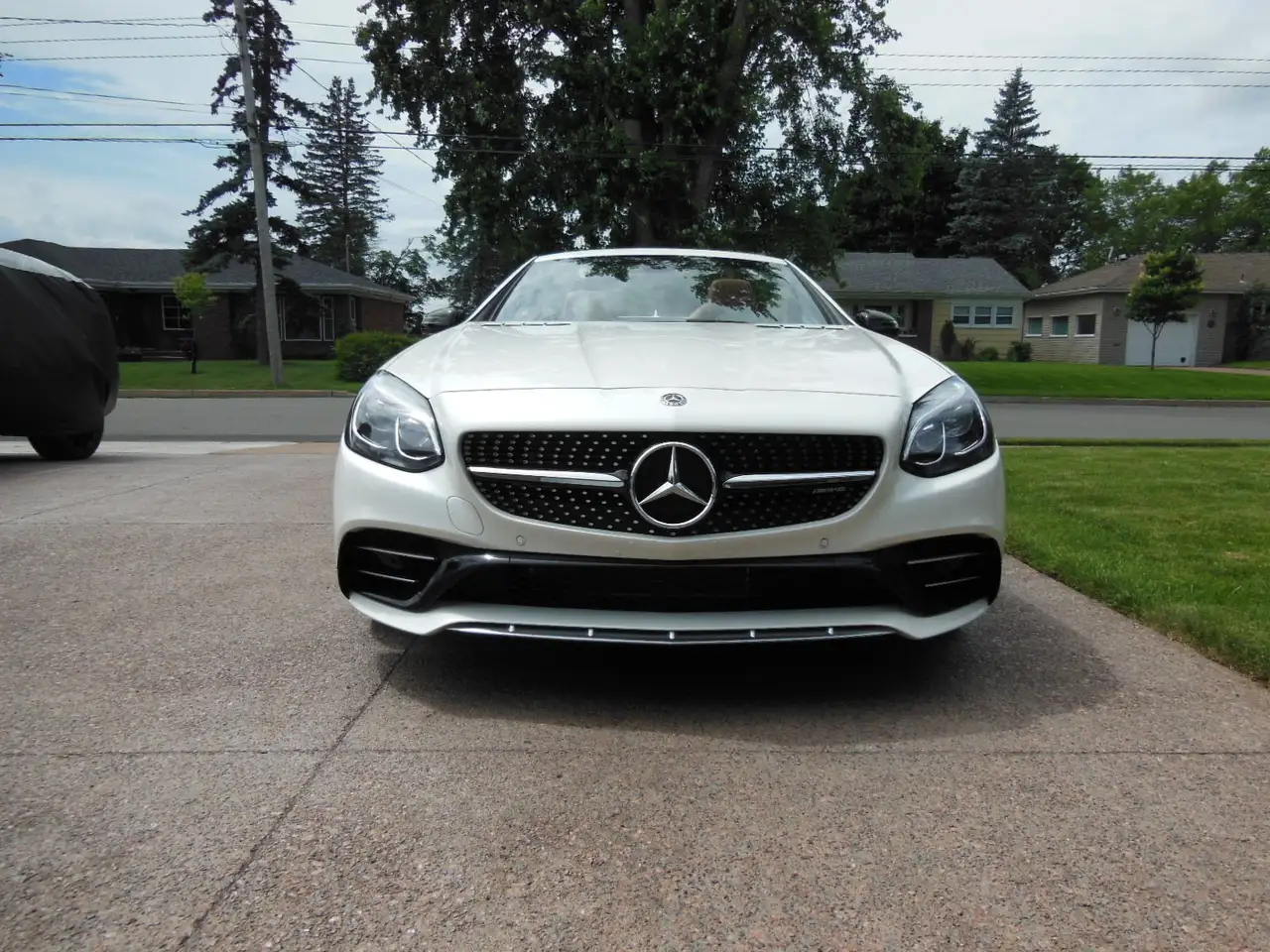 Mercedes-Benz SLC снимка Mercedes-Benz SLC