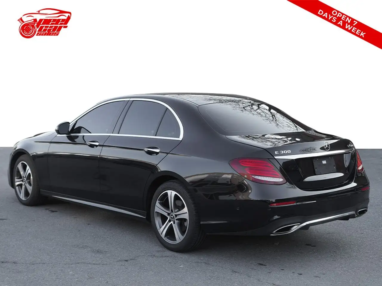 Mercedes-Benz E-Class photo Mercedes-Benz E-Class