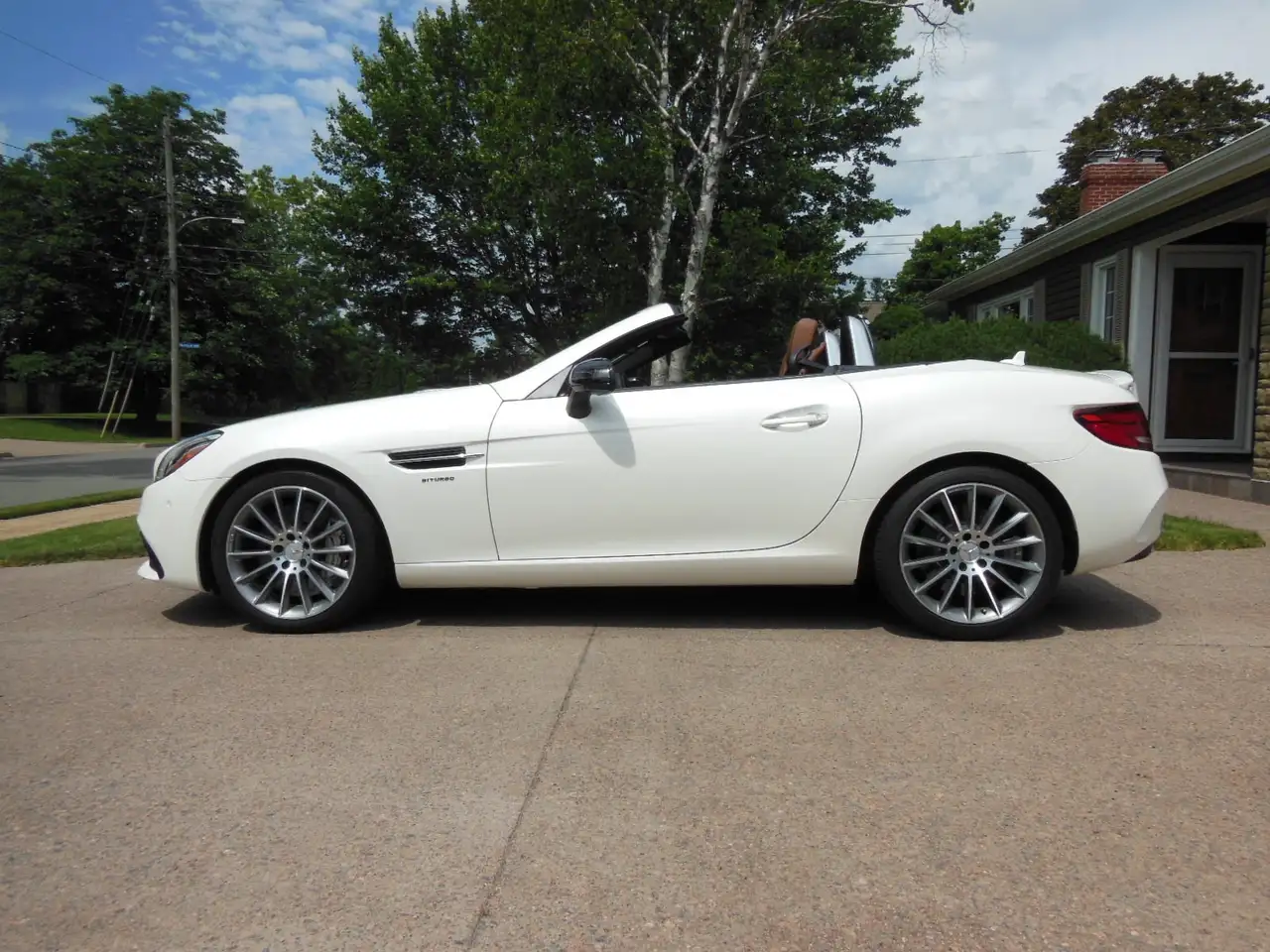 Mercedes-Benz SLC снимка Mercedes-Benz SLC