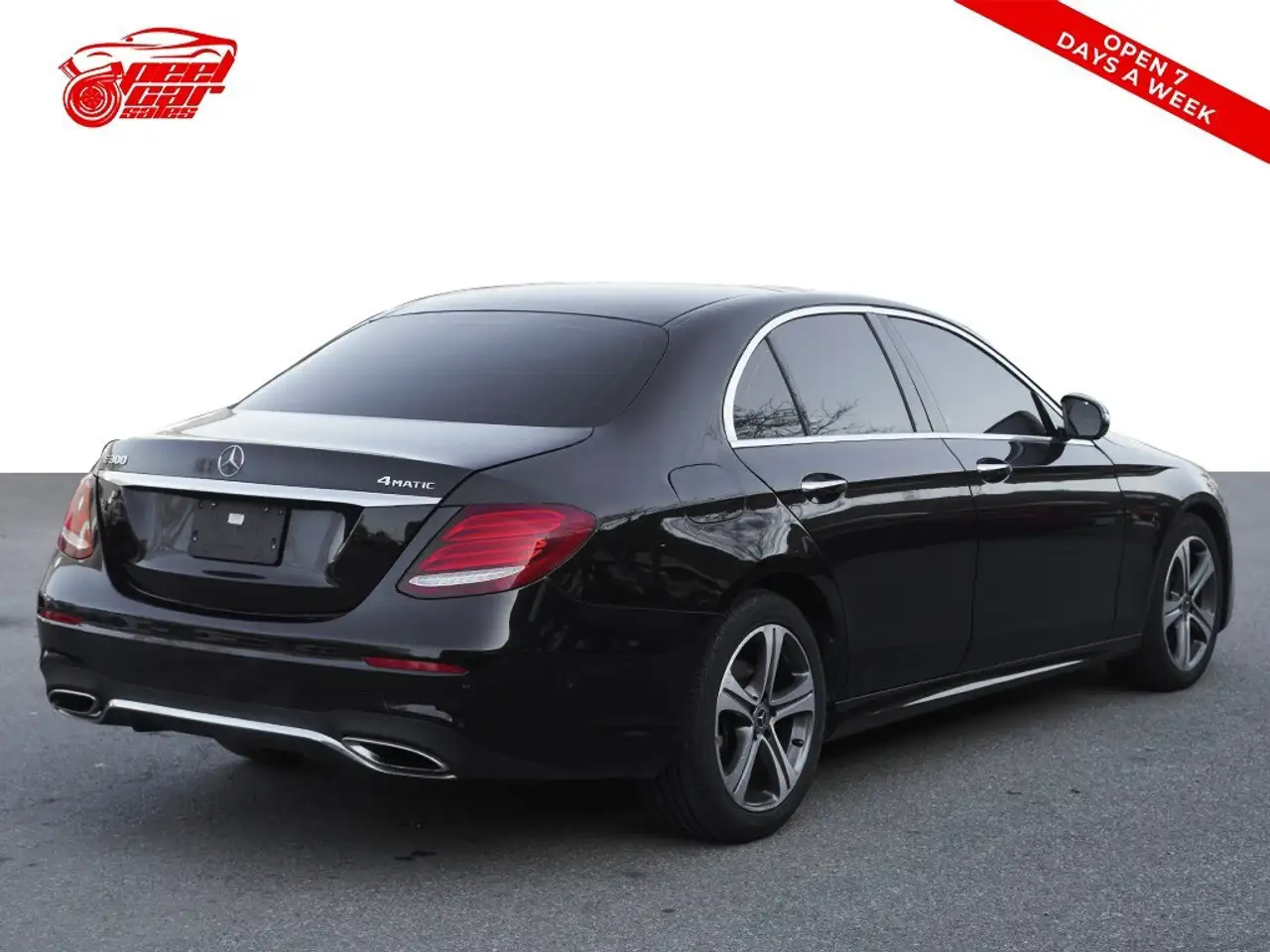 Mercedes-Benz E-Class photo Mercedes-Benz E-Class