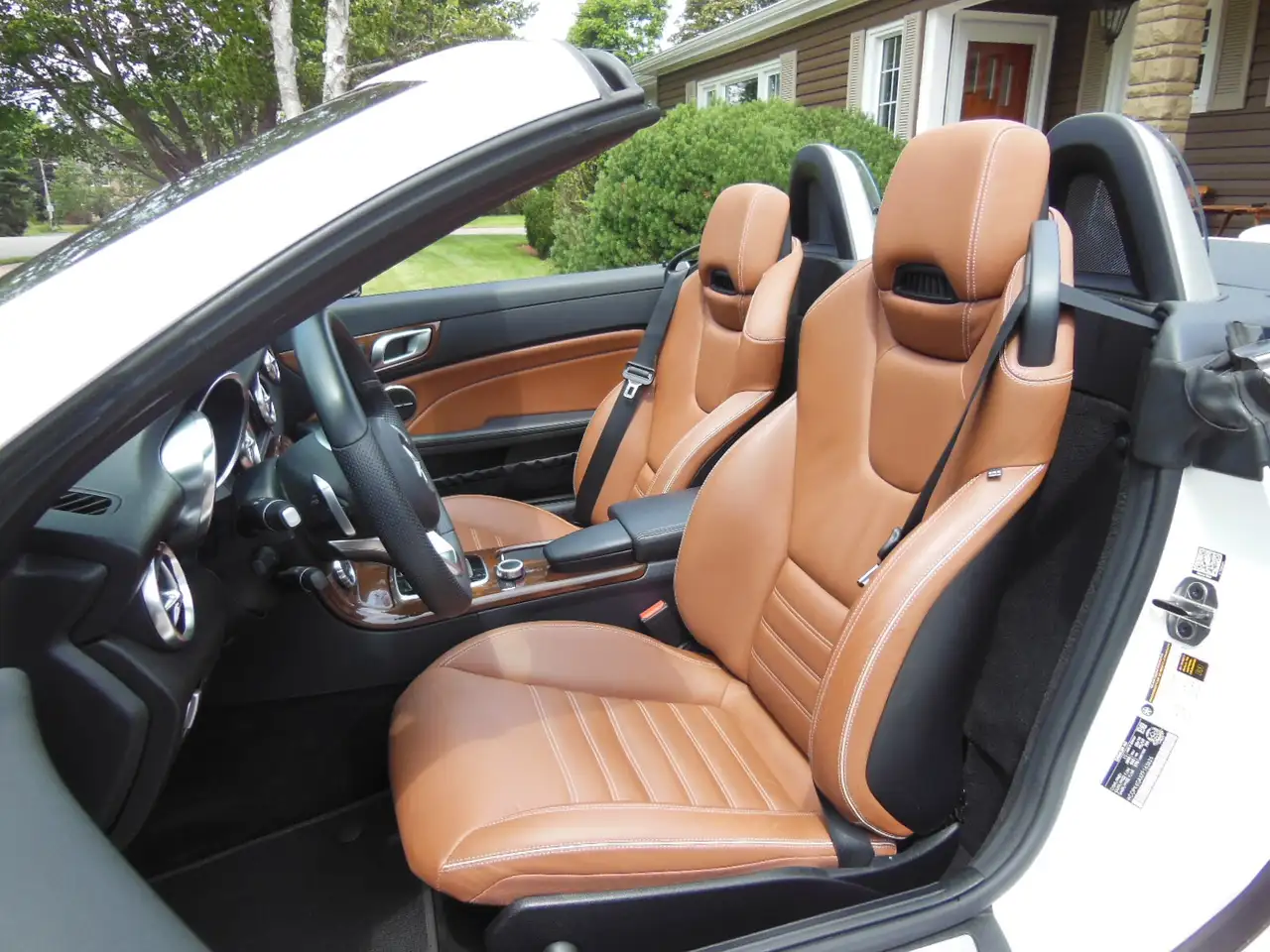 Mercedes-Benz SLC снимка Mercedes-Benz SLC