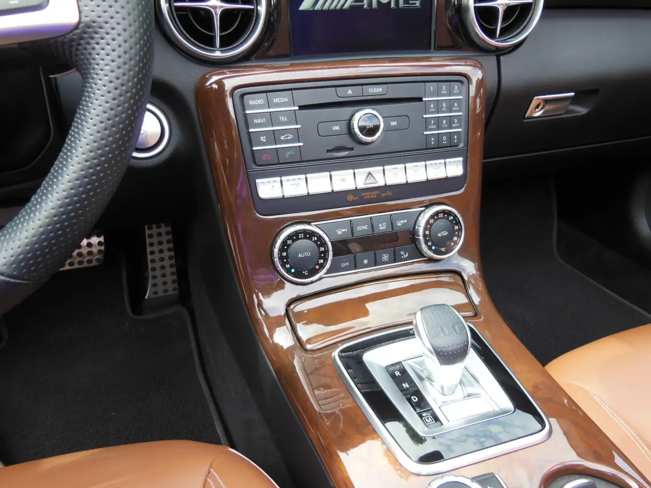 Mercedes-Benz SLC снимка Mercedes-Benz SLC