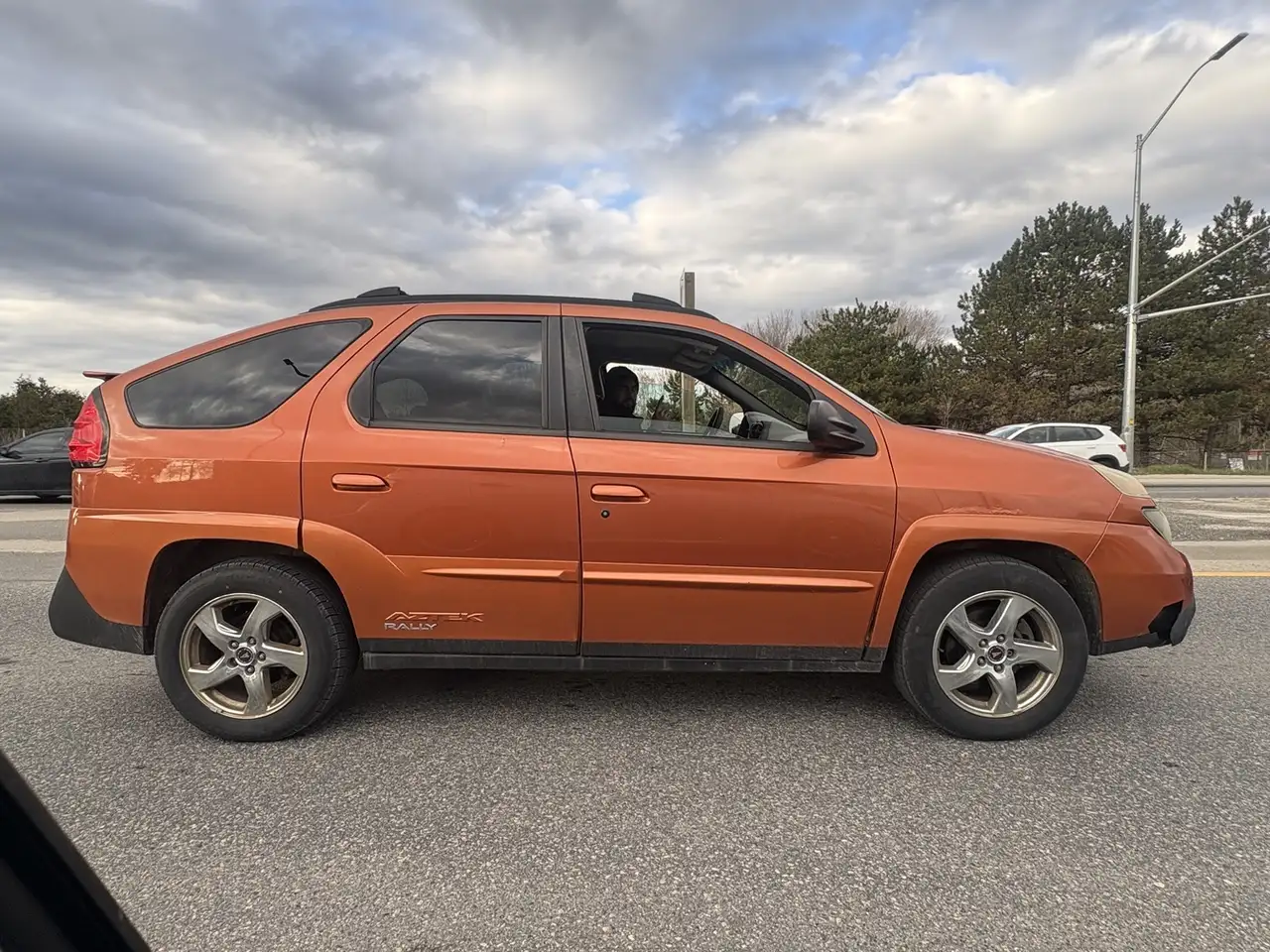 Pontiac Aztek photo Pontiac Aztek