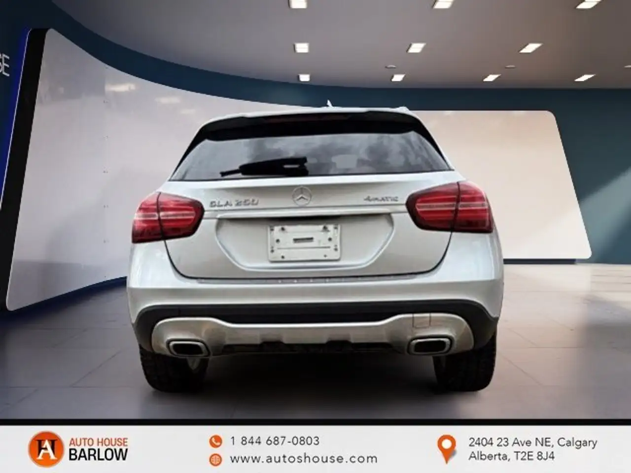 Mercedes-Benz GLA снимка Mercedes-Benz GLA