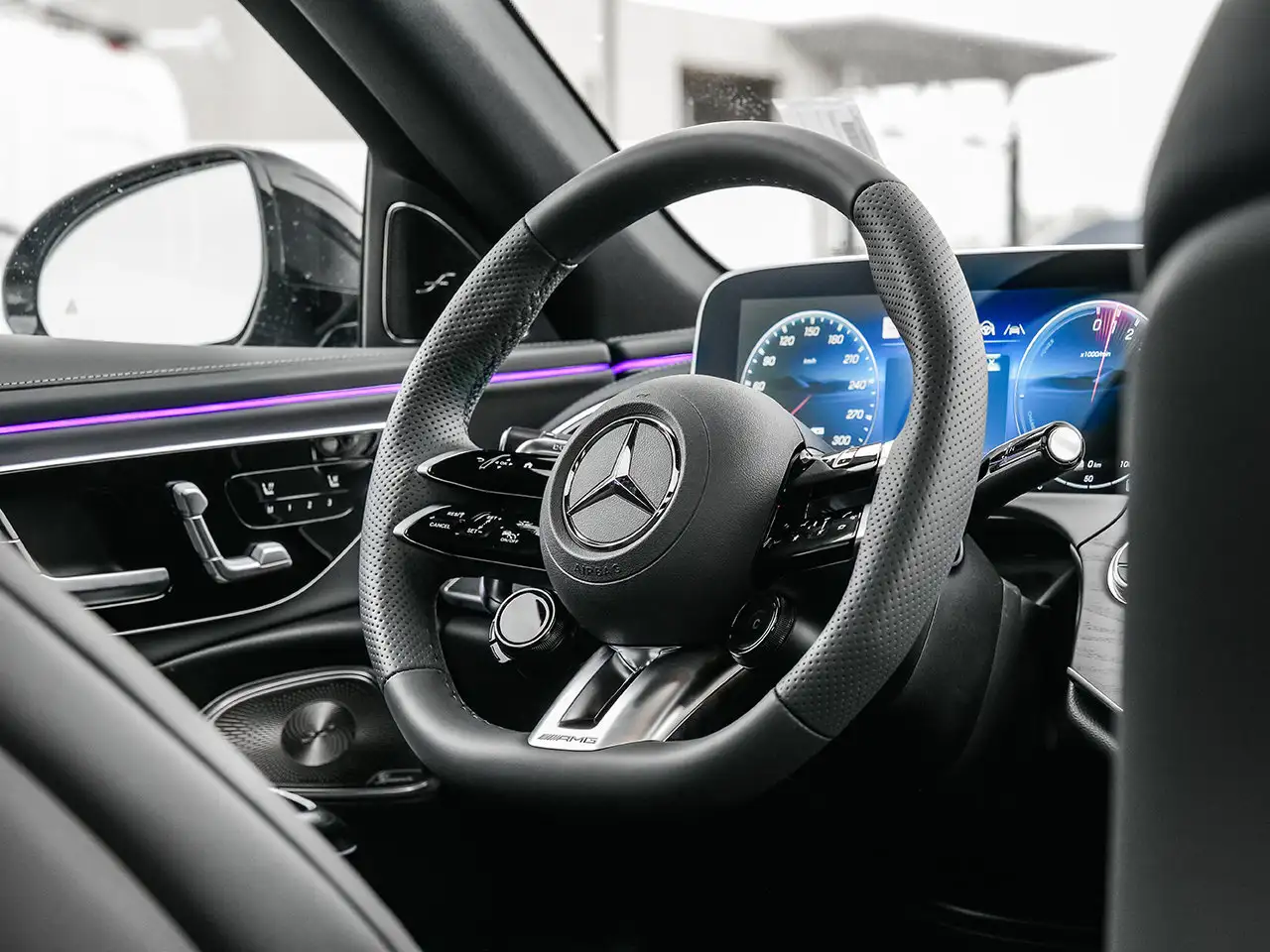 Mercedes-Benz E-Class fotografie Mercedes-Benz E-Class