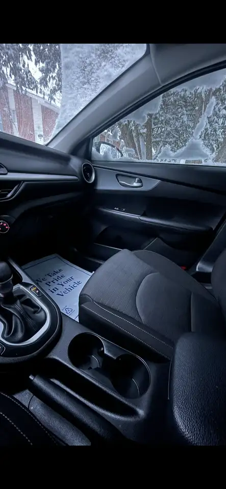 Kia Forte снимка Kia Forte