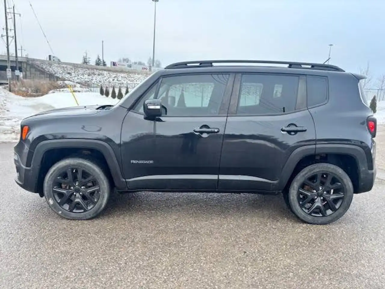 Jeep Renegade снимка Jeep Renegade