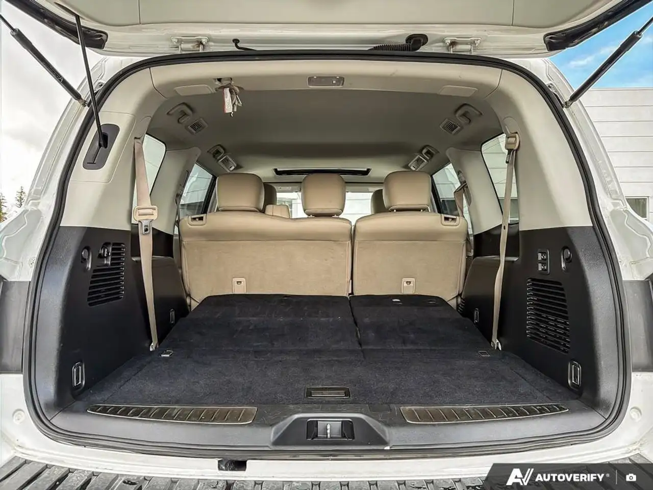 Nissan Armada fotografie Nissan Armada