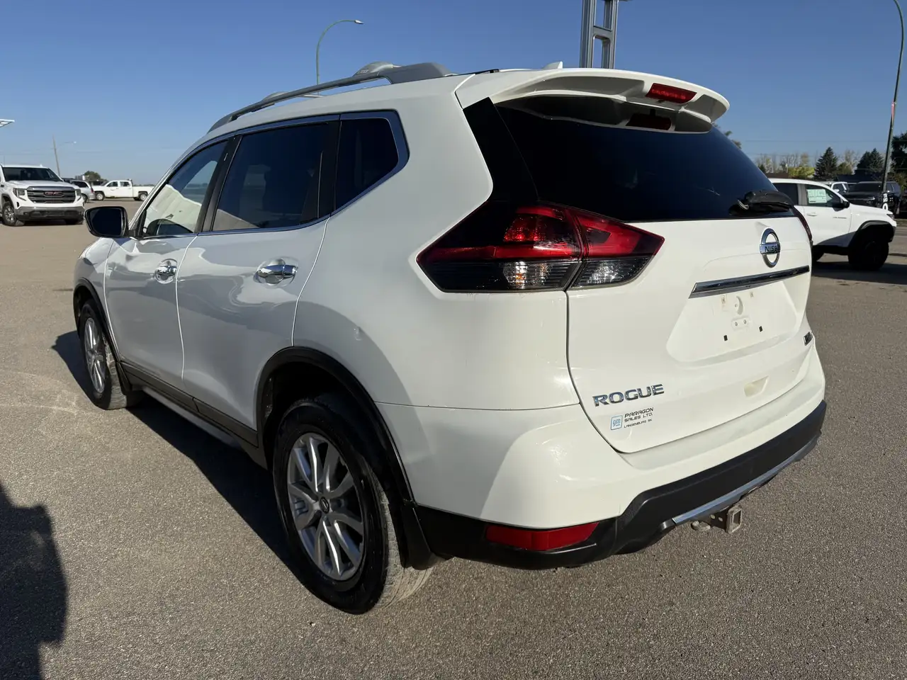 Nissan Rogue fotografie Nissan Rogue