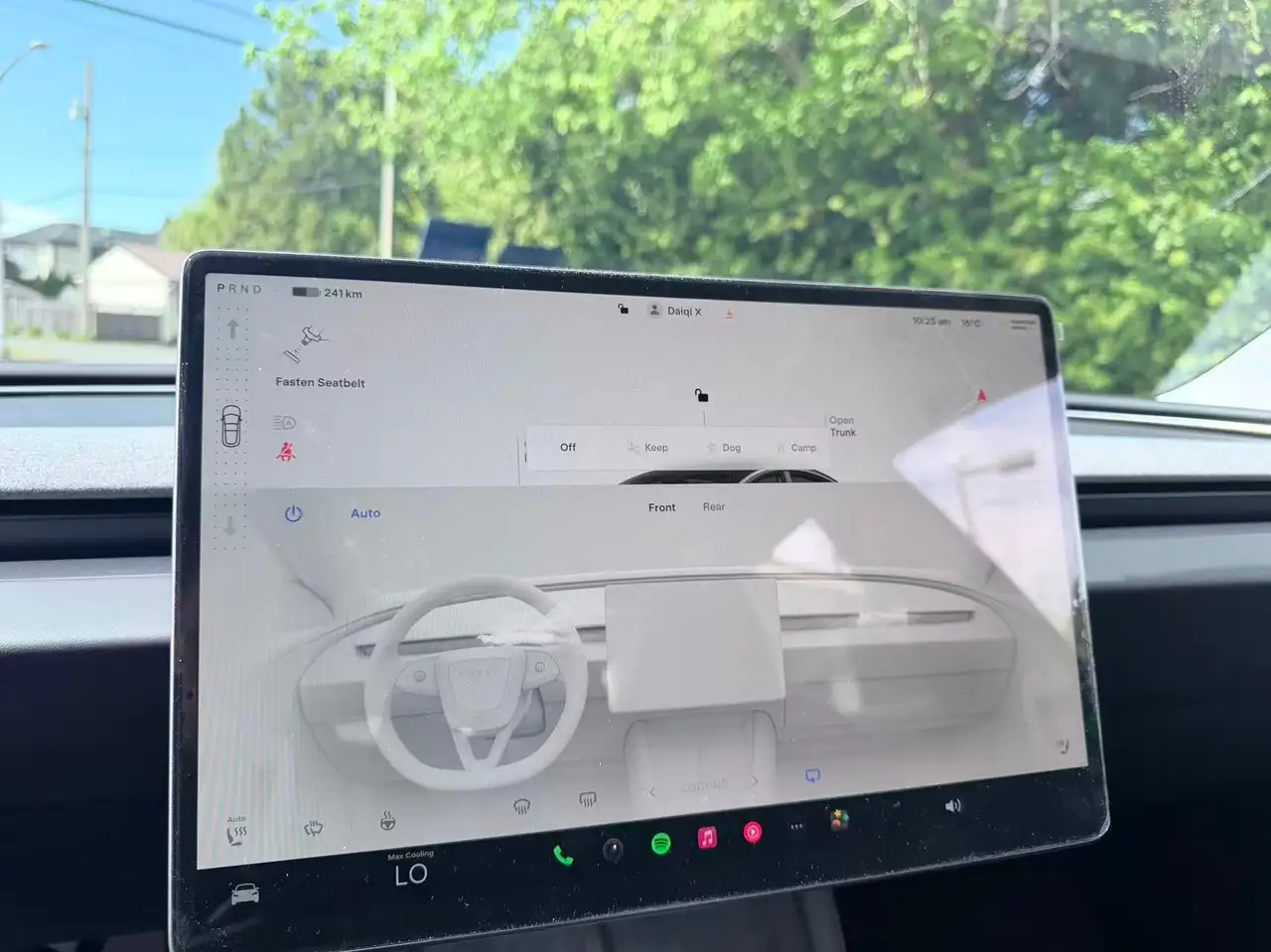 Tesla Model 3 снимка Tesla Model 3