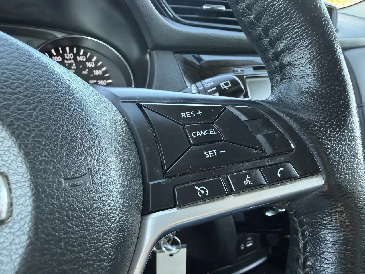 Nissan Rogue fotografie Nissan Rogue
