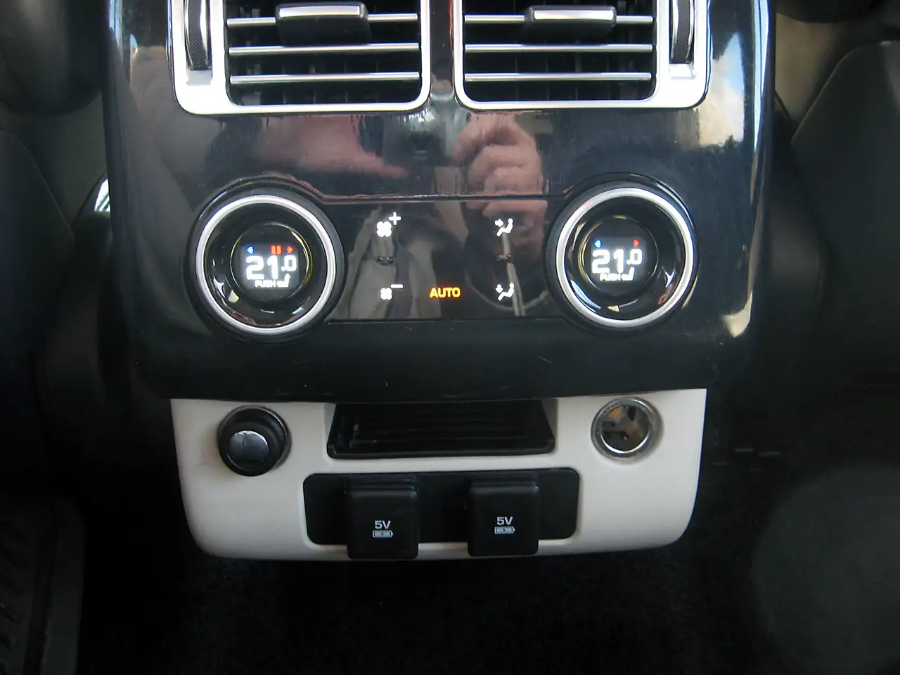 Land Rover Range Rover снимка Land Rover Range Rover