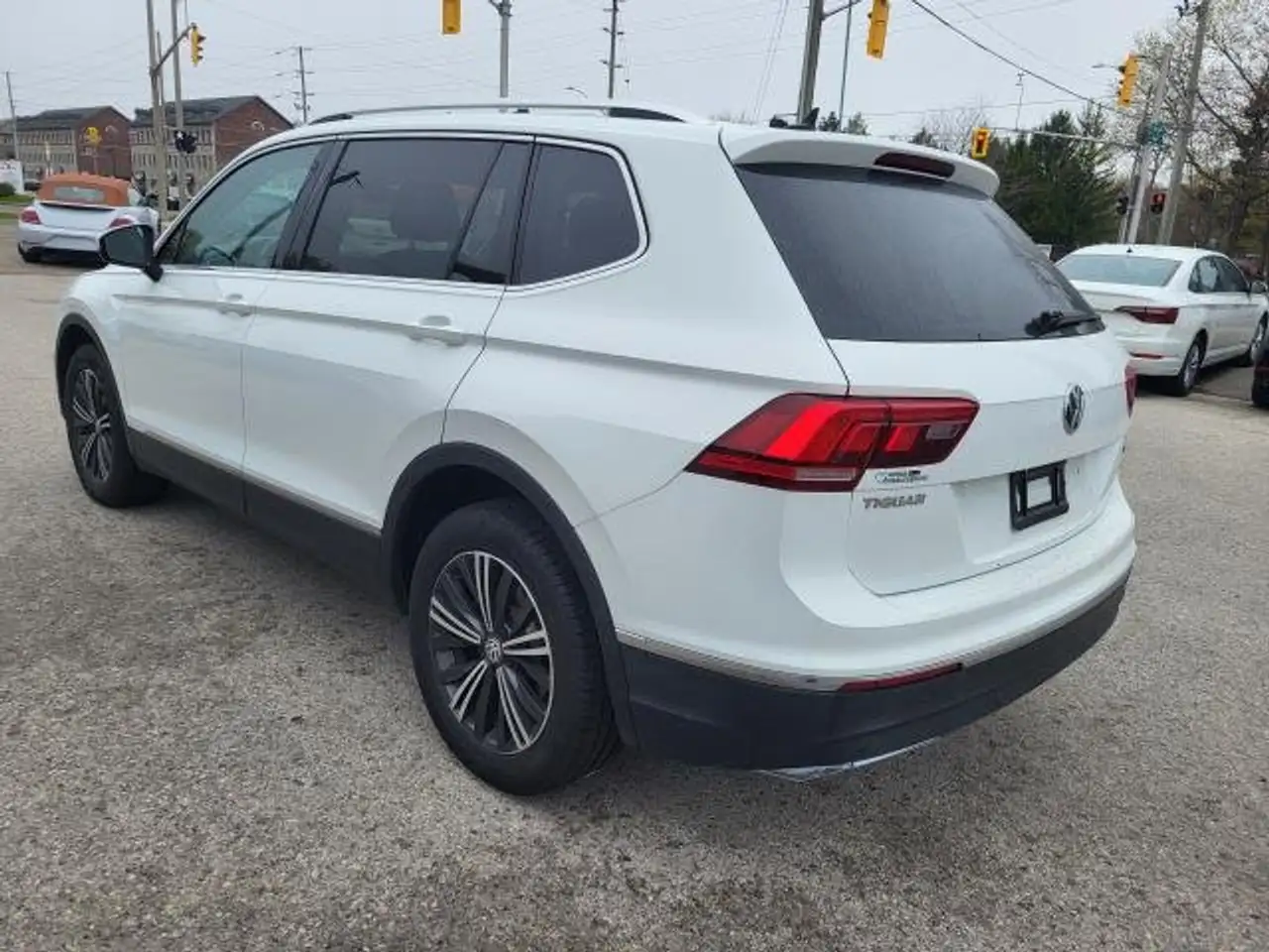 Volkswagen Tiguan снимка Volkswagen Tiguan