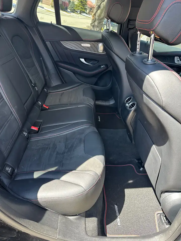 Mercedes-Benz GLC снимка Mercedes-Benz GLC