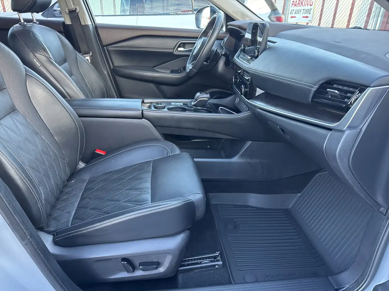 Nissan Rogue photo Nissan Rogue