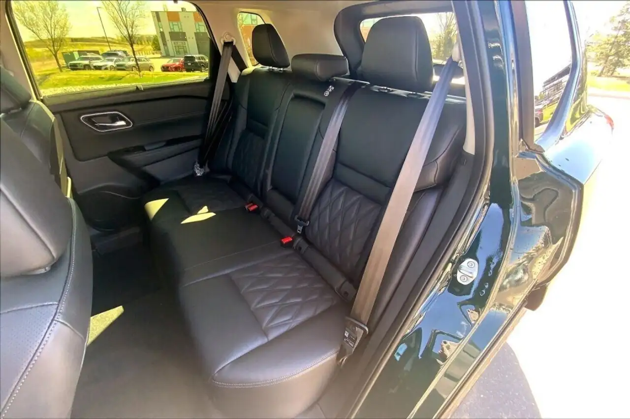Nissan Rogue photo Nissan Rogue